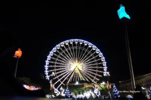 grande roue Noël 2025 à Nice Nouvel An