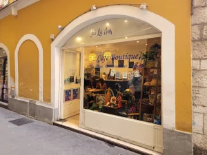 Ici-Là-Bas in Nice,an eco-responsible business