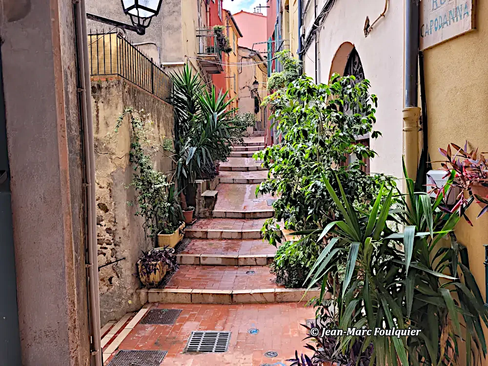 Une ruelle du Vieux Menton